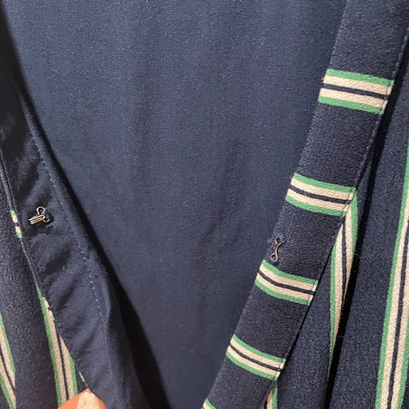 Striped Abercrombie and Fitch dress - Picture 3 of 9